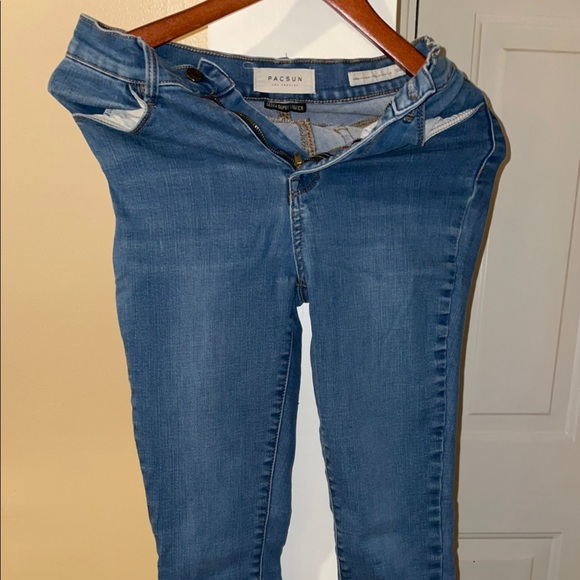 Clothes - Picture 8 of 15